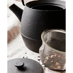 Nicolas Vah� Br�nder Cast, Sort