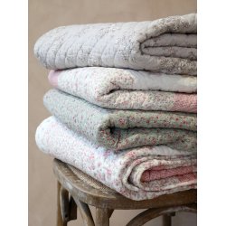 Chic Antiq Quiltet tppe med blomstret mnster 130x180 cm - verte