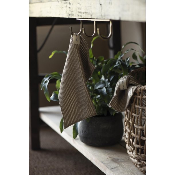 Ib Laursen Knagerkke m/3 knager antik messing-look skrues op under hylde