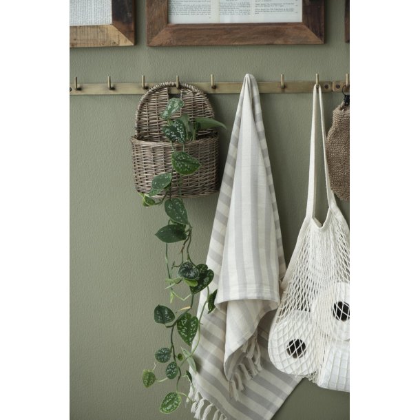 Ib Laursen, Knagerkke med 8 knager, messingfinish