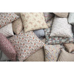 Ib Laursen Pudebetrk orange, rosa og creme blomster, 60x60 cm