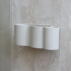 DESIGNSTUFF CURV S�beholder til bad, silikone/selvkl�bende, hvid