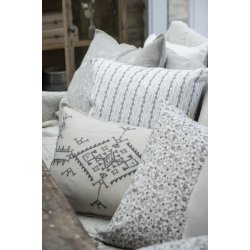 Ib Laursen Pudebetrk hvid m/beige/grnt mnster, 50x50 cm