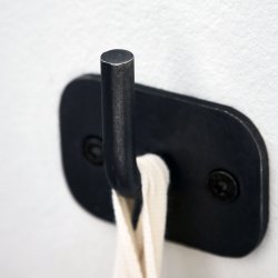 House Doctor Knage, Pati, Sort antik