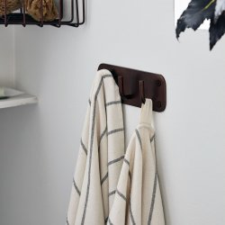 House Doctor Knagerkke, Pati, Bruneret messing