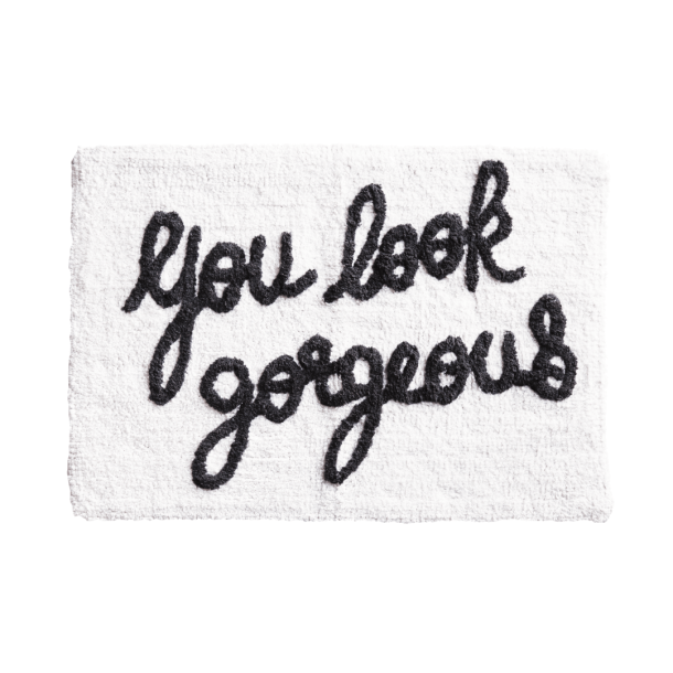 Au Maison bademtte 50x70 cm, Hvid m. sort "You look gorgeous"