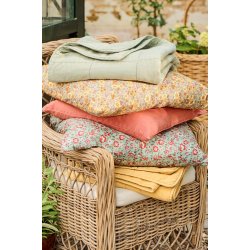 Ib Laursen Pudebetr�k gul m/gule, bl�, orange og lilla blomster - 60x60 cm