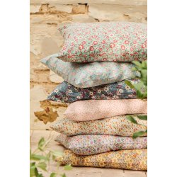 Ib Laursen Pudebetr�k bl� m/off white, r�de, bl� og rosa blomster 60 x 60 cm