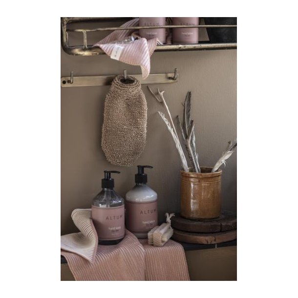 Ib Laursen, Knagerkke med 3 knager, antik messing