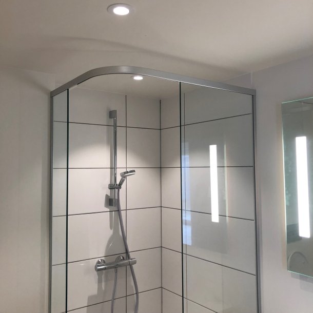 Brusevg 25x200 cm, 8 mm klart glas 