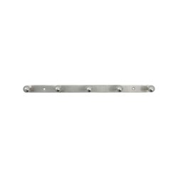 Enkel og minimalistisk jern-knager�kke med 5 knager i s�lvfinish fra House Doctor