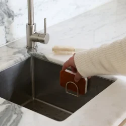 DESIGNSTUFF DRIP holder til svampe, sand