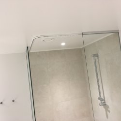 Badeforhngsstang til hjrne, vinkel , loftmonteret - Aquatrend