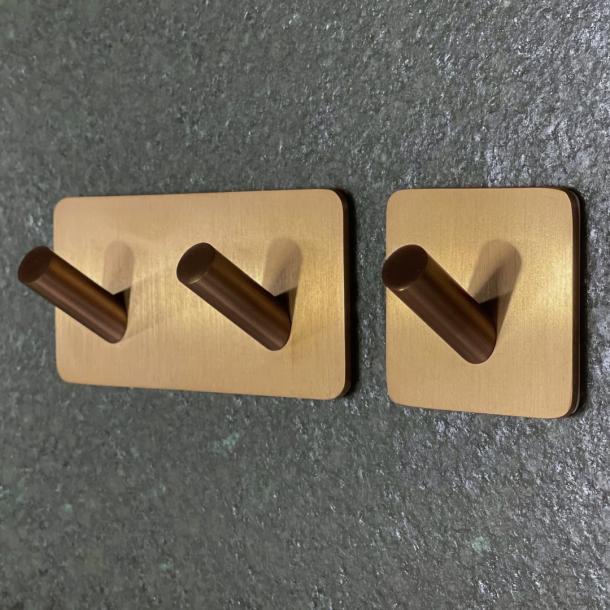 Hndkldekrog selvklbende dobbelt mat messing - Elements