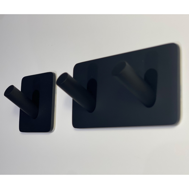 Toiletrulleholder selvklbende mat sort - Elements 